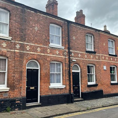 Chester Stays - Lovely 2 Bedroom House In The Heart Of Chester Exterior photo