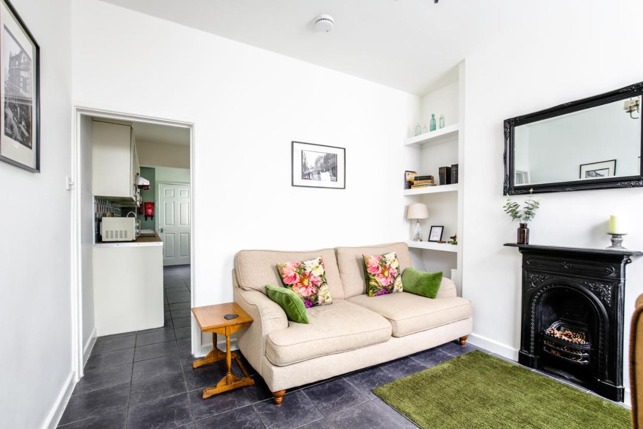 Chester Stays - Lovely 2 Bedroom House In The Heart Of Chester Exterior photo