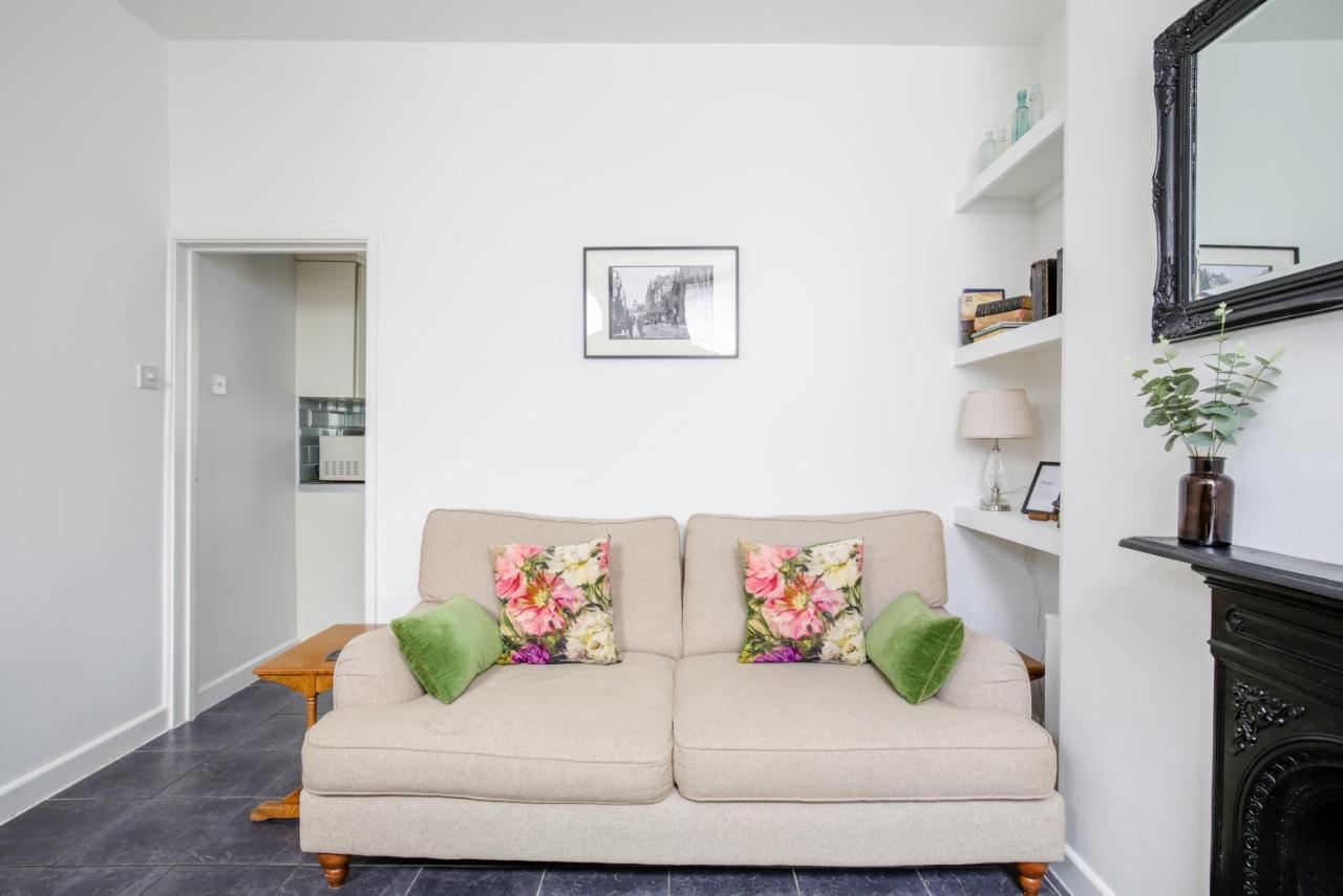 Chester Stays - Lovely 2 Bedroom House In The Heart Of Chester Exterior photo
