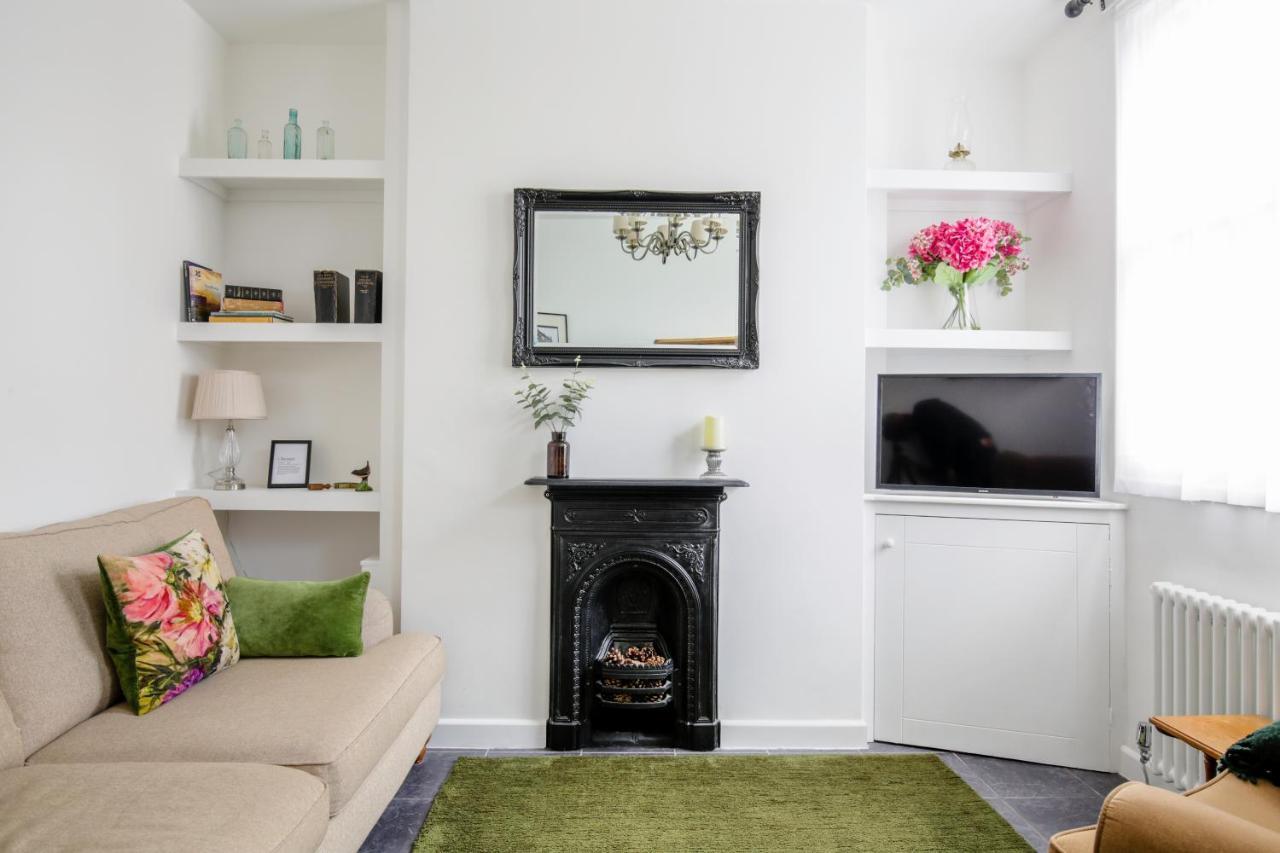 Chester Stays - Lovely 2 Bedroom House In The Heart Of Chester Exterior photo